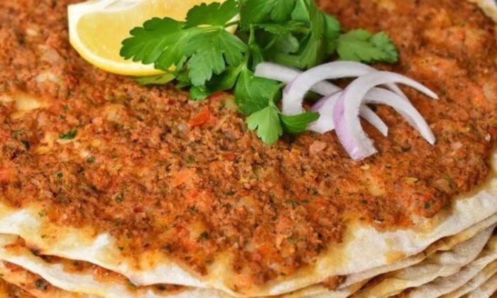 16 yıllık ustanın sırrıyla evde lahmacun yapmak çok kolay! Çıtır çıtır oluyor  | KURUMSALHABER.COM.TR
